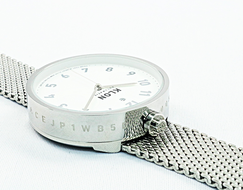 KLONの機械式腕時計